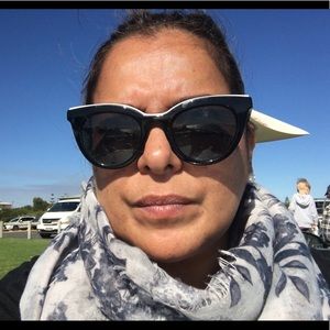 Meet your Posher, Maria